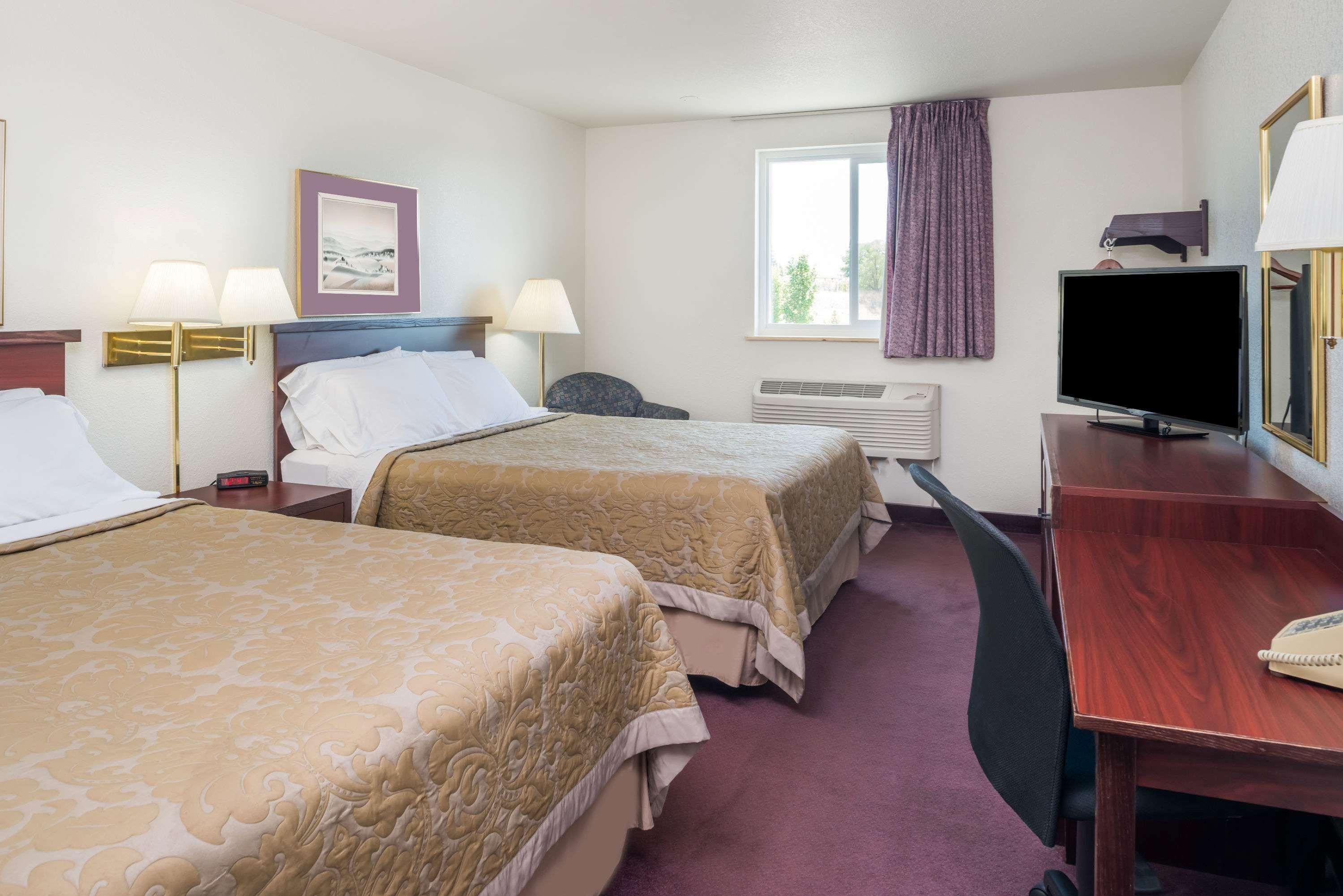 Super 8 By Wyndham Spokane Valley Esterno foto